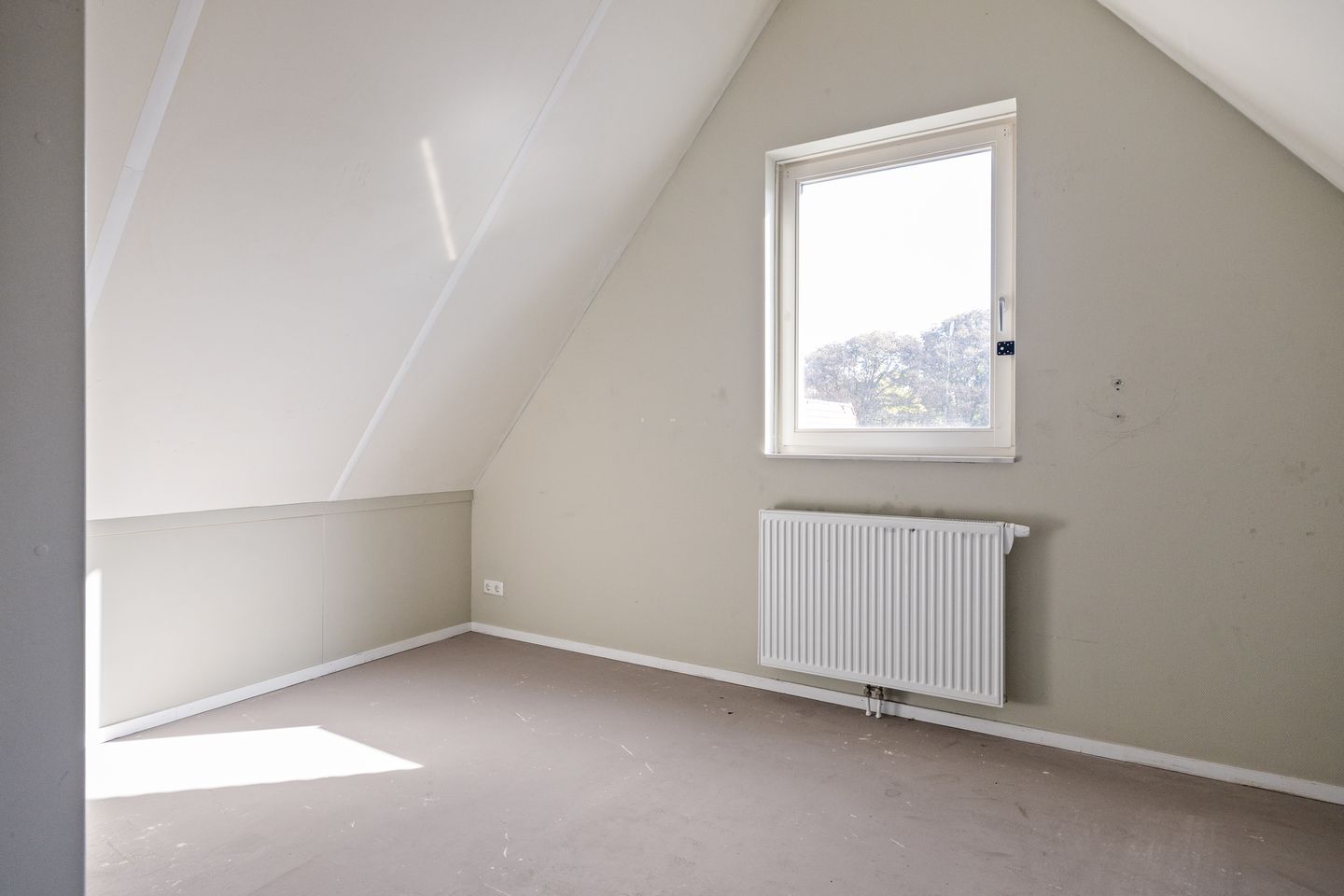 Photo 19 of Diaconiestraat 43
