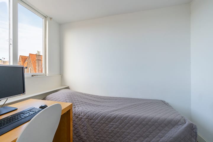 Photo 33 of B.F. Suermanstraat 17-BS