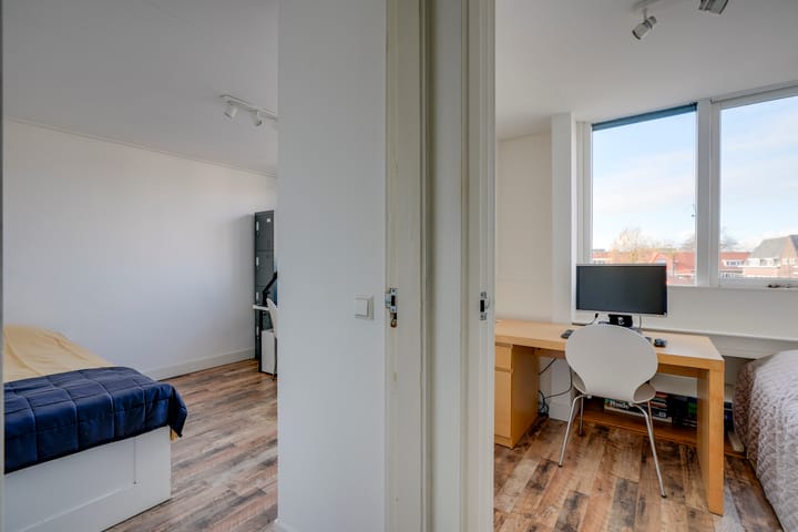 Photo 34 of B.F. Suermanstraat 17-BS