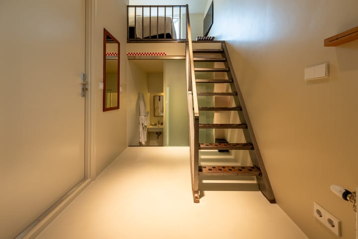 Photo 9 of Weessteeg 22