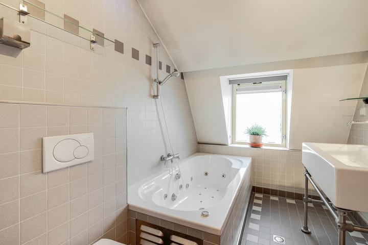 Photo 55 of Graaf Jan van Nassaustraat 9