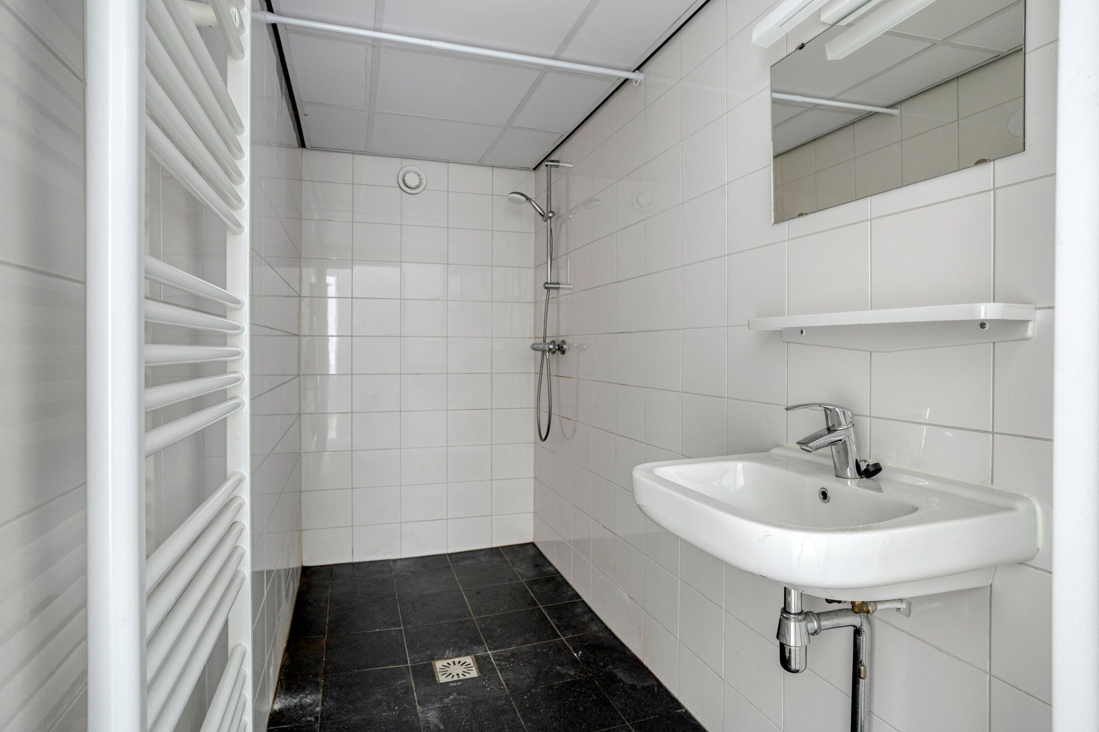 Photo 3 of Tjaarda 42