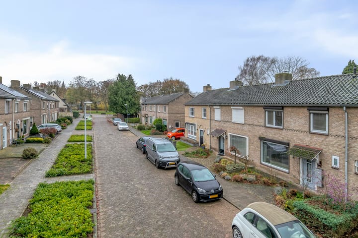 Foto 32 van Jasmijnstraat 11