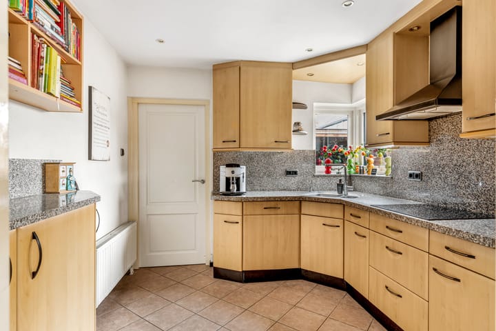 Photo 14 of Prins Bernhardlaan 88