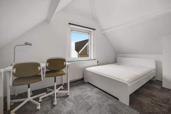 Foto 27 van Adamshofstraat 105-A