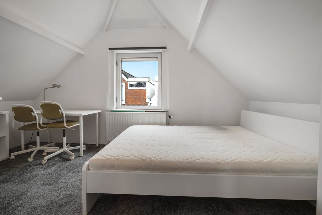 Foto 28 van Adamshofstraat 105-A