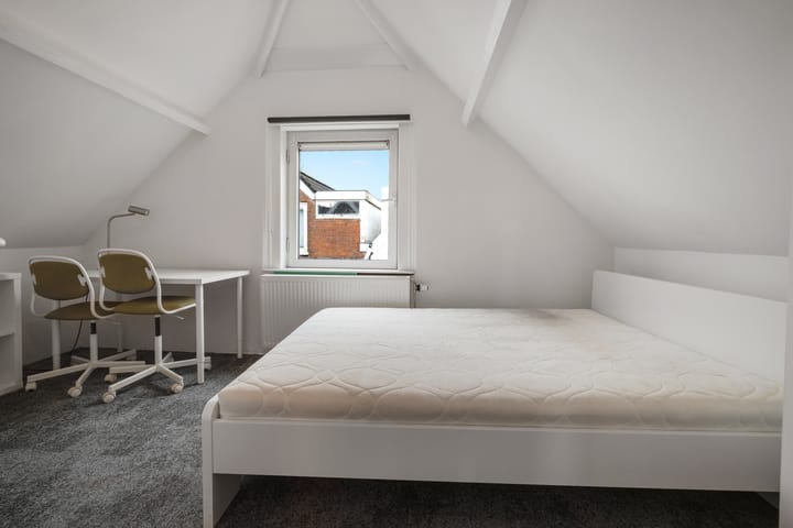 Foto 28 van Adamshofstraat 105-A