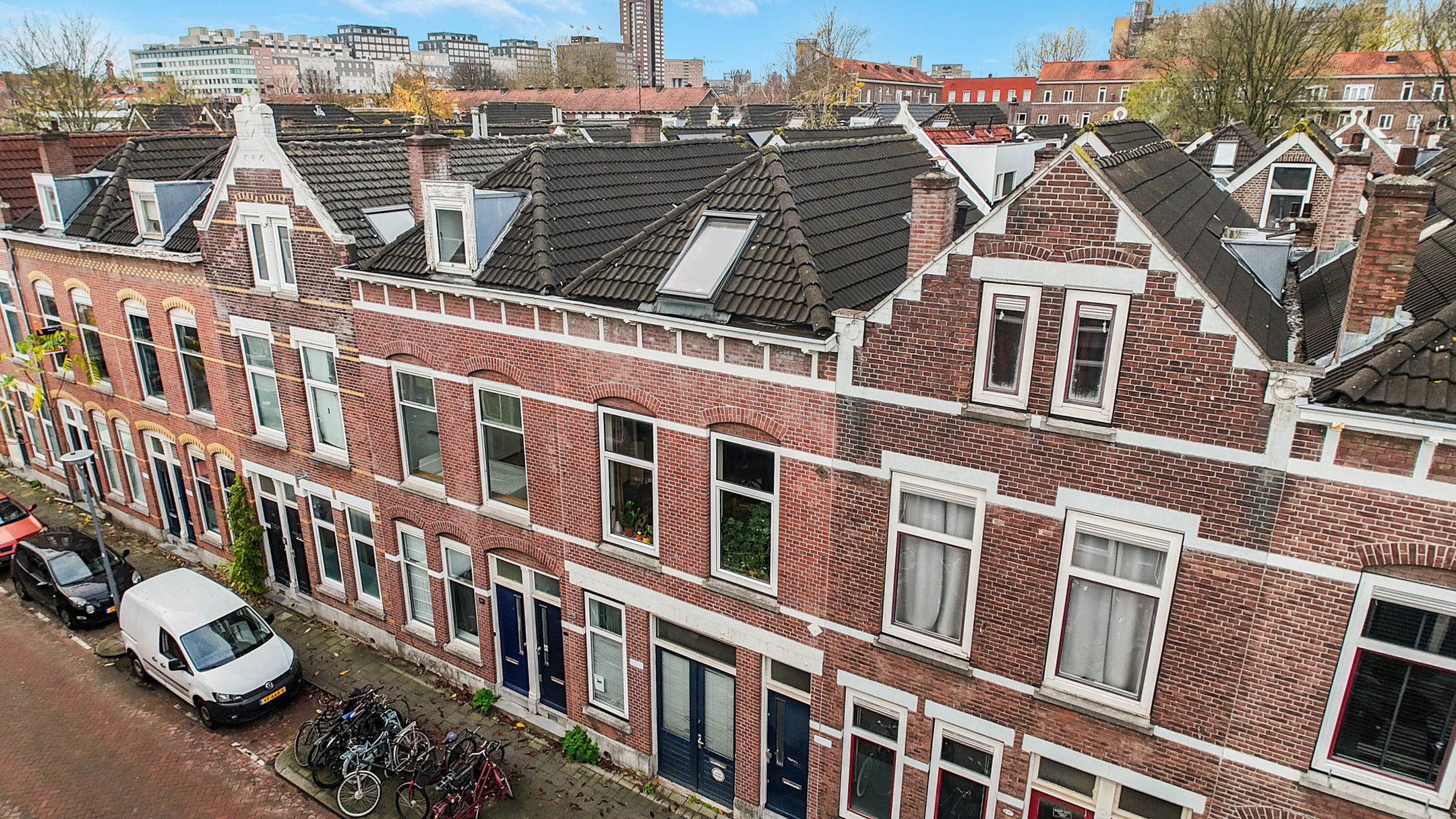 Foto 30 van Adamshofstraat 105-A