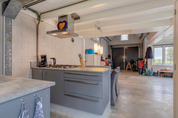 Photo 42 of Kerkstraat 17-A