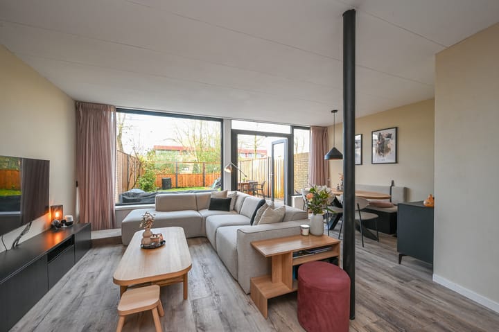 Photo 9 of Pieter de Hoochstraat 4