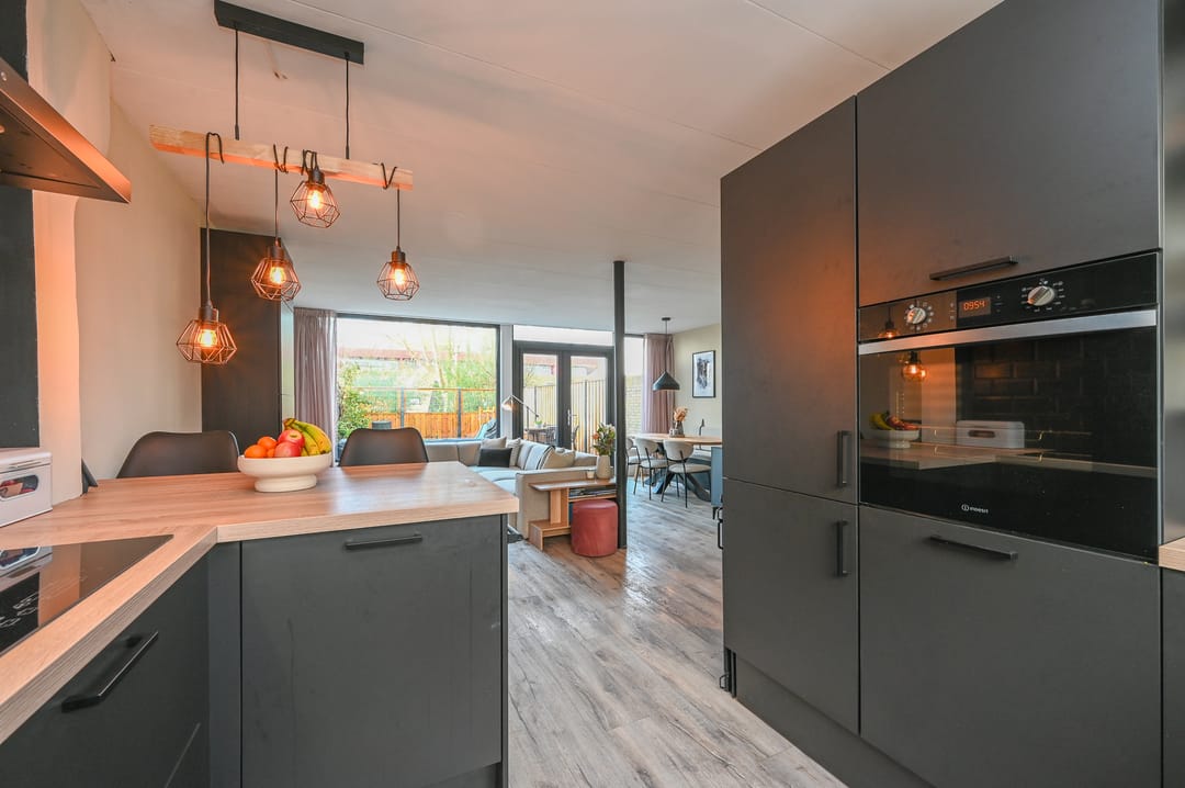 Foto 11 van Pieter de Hoochstraat 4