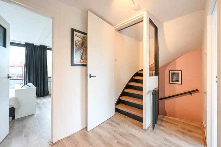 Photo 18 of Pieter de Hoochstraat 4