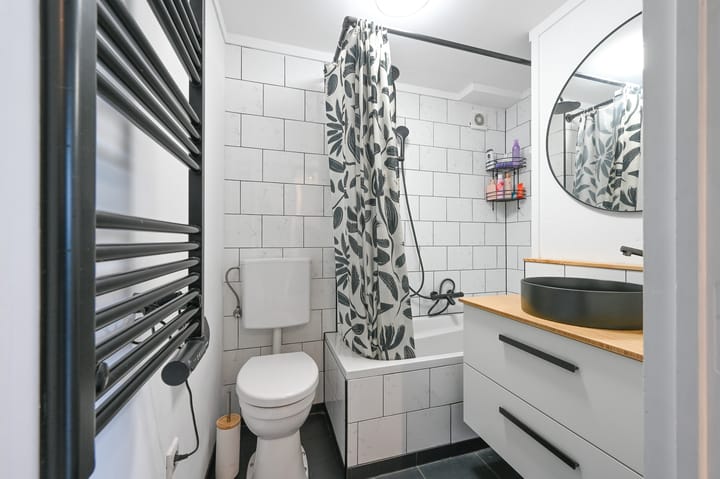 Photo 27 of Pieter de Hoochstraat 4