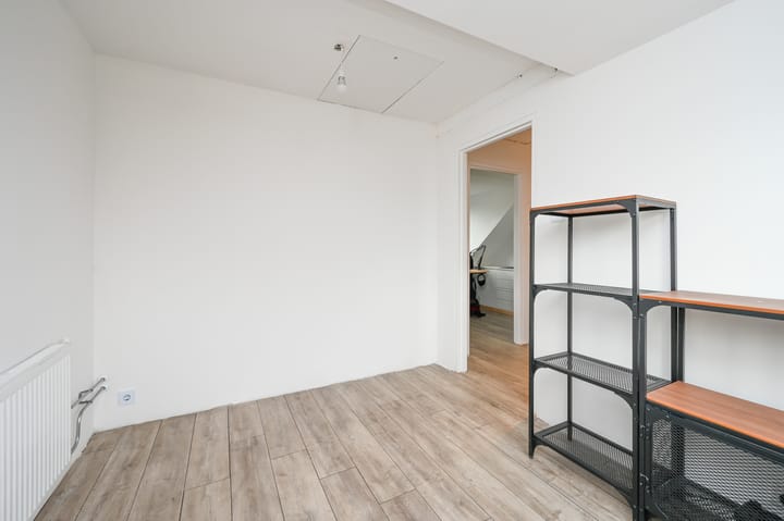 Photo 32 of Pieter de Hoochstraat 4