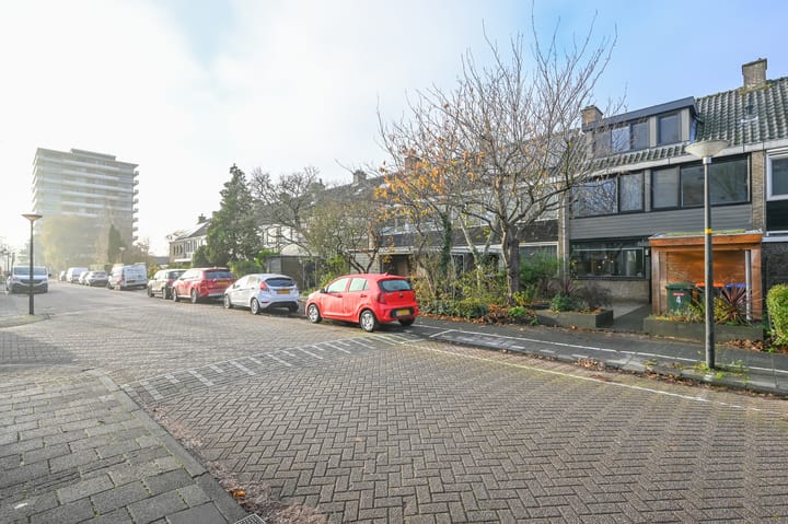 Photo 36 of Pieter de Hoochstraat 4