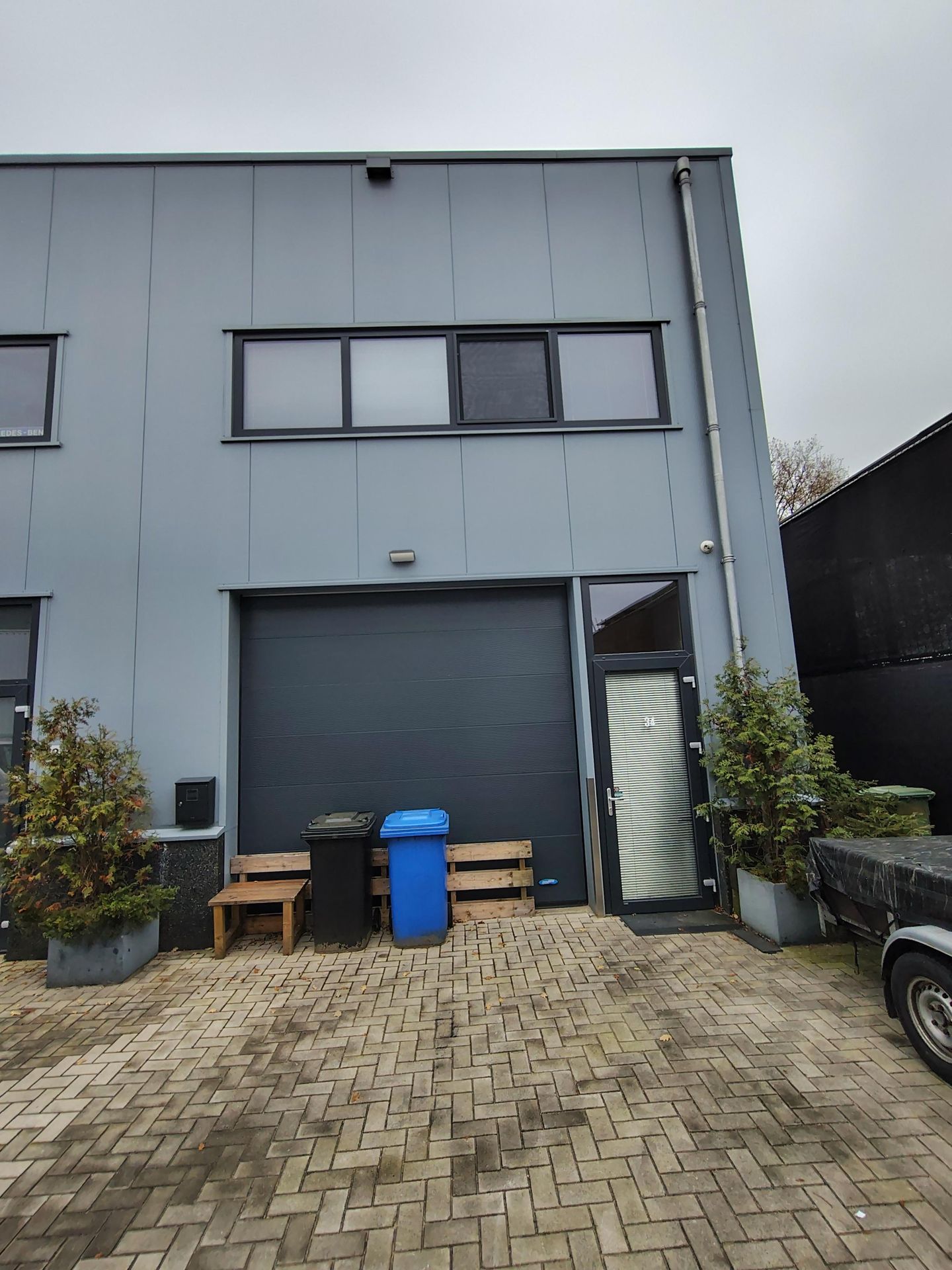 View photo 2 of Bedrijfsweg 34