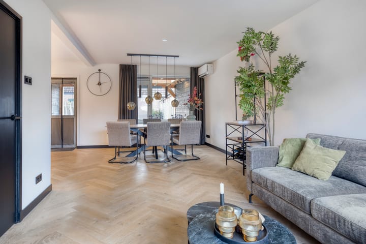 Photo 2 of Johan de Wittstraat 70