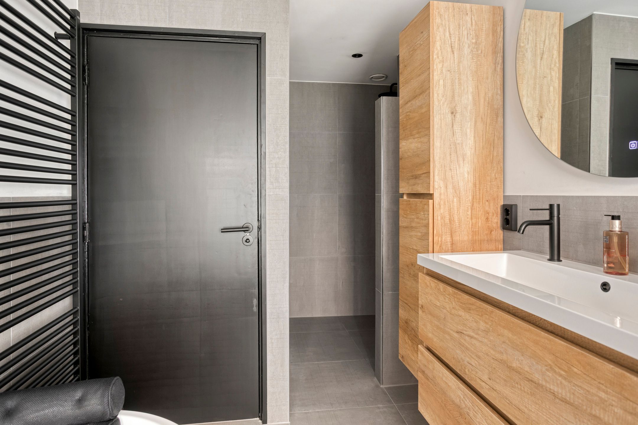 Foto 24 van Johan de Wittstraat 70