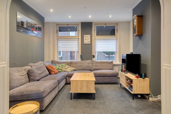 Photo 2 of Wilhelminastraat 34