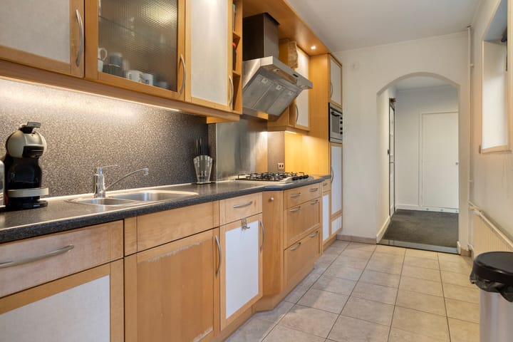 Photo 14 of Wilhelminastraat 34