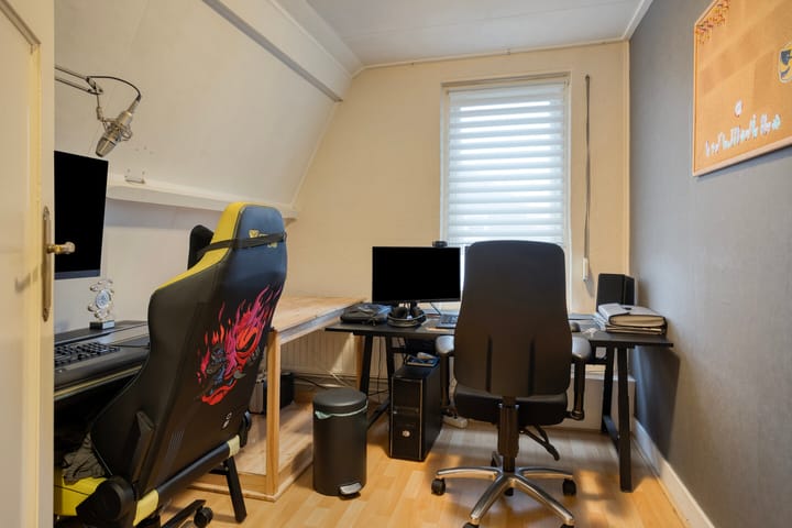 Photo 22 of Wilhelminastraat 34