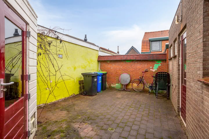 Photo 23 of Wilhelminastraat 34