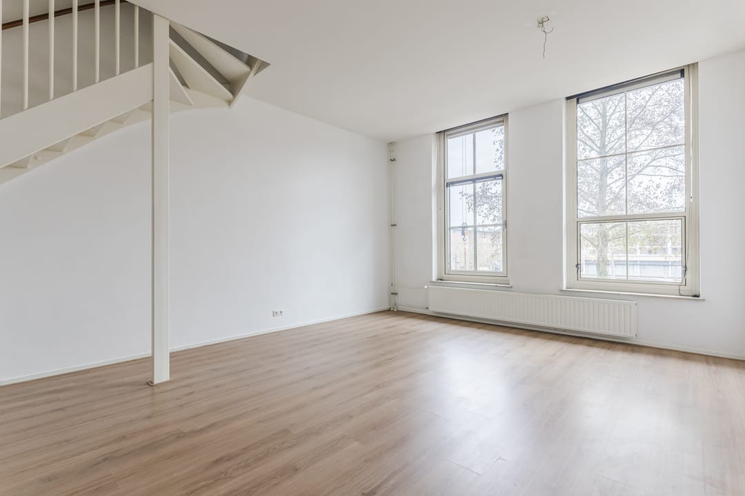 Photo 2 of Wilhelminastraat 10-S