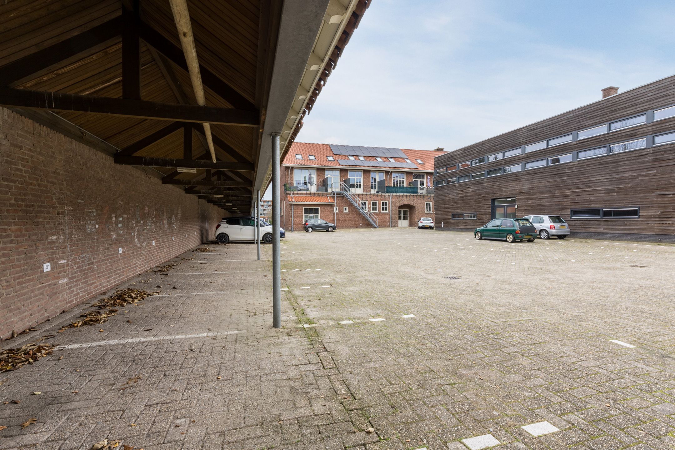 Photo 18 of Wilhelminastraat 10-S