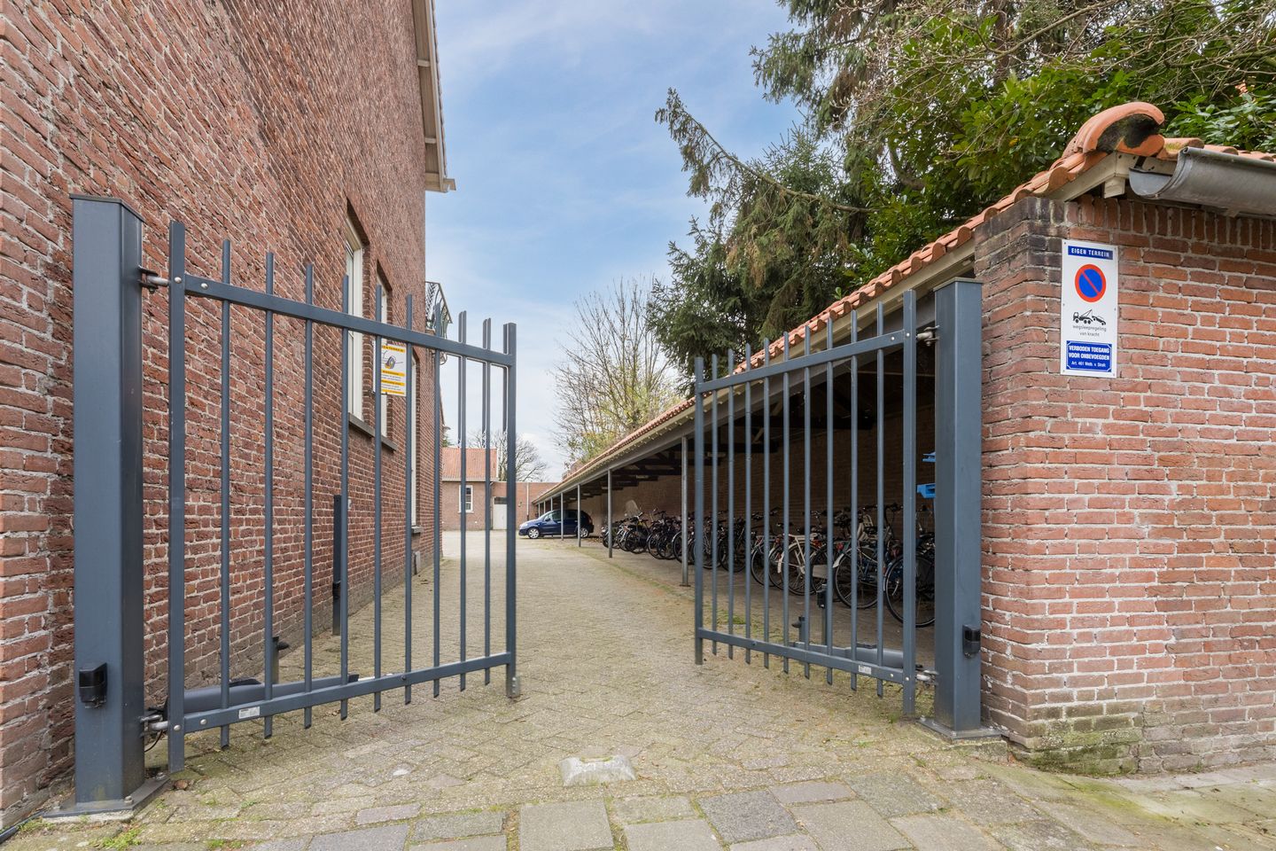 Photo 19 of Wilhelminastraat 10-S