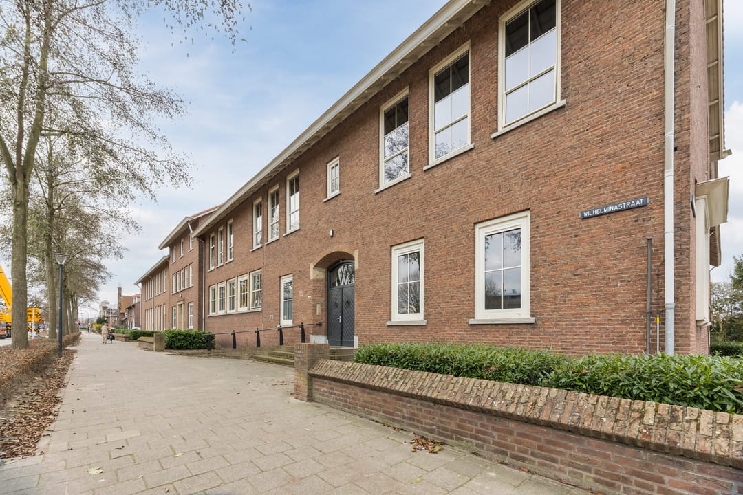 Photo 22 of Wilhelminastraat 10-S