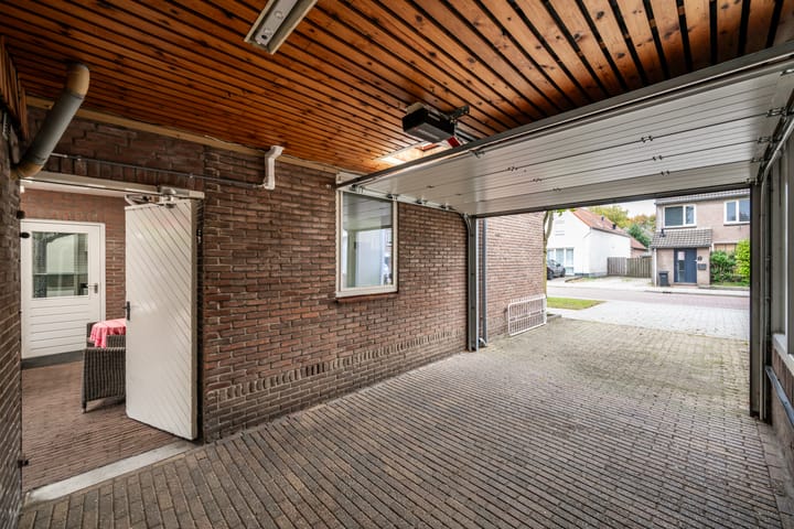 Foto 24 van Burgemeester Ploegmakerslaan 14