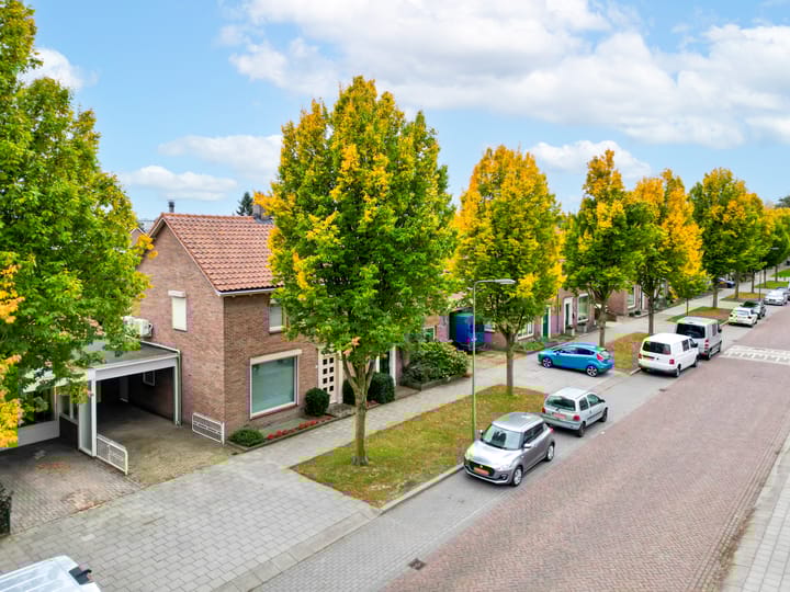 Foto 25 van Burgemeester Ploegmakerslaan 14