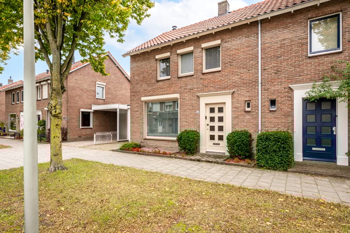 Foto 26 van Burgemeester Ploegmakerslaan 14