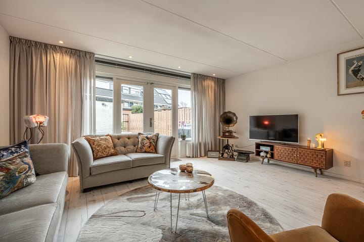 Foto 11 van Van Ravesteyndreef 57