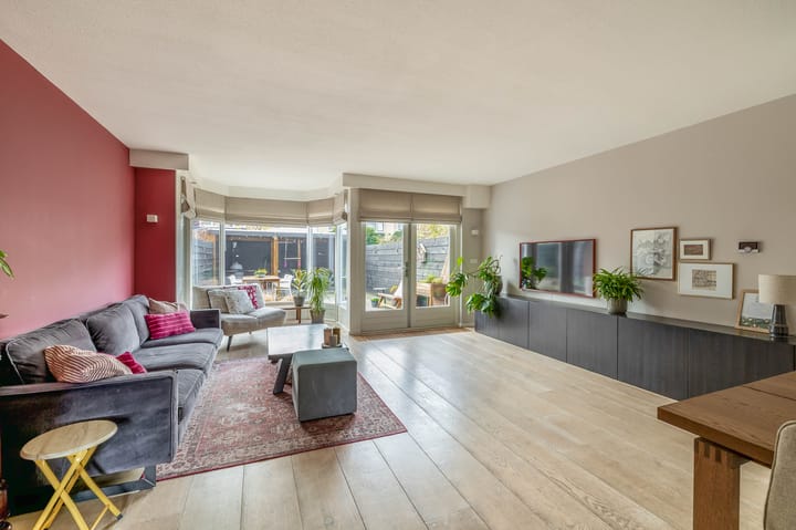 Photo 2 of Eikenlaan 25