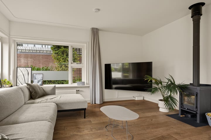 Photo 11 of Hoofdstraat 65