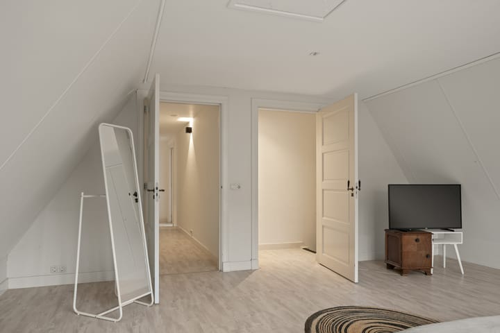 Photo 33 of Hoofdstraat 65