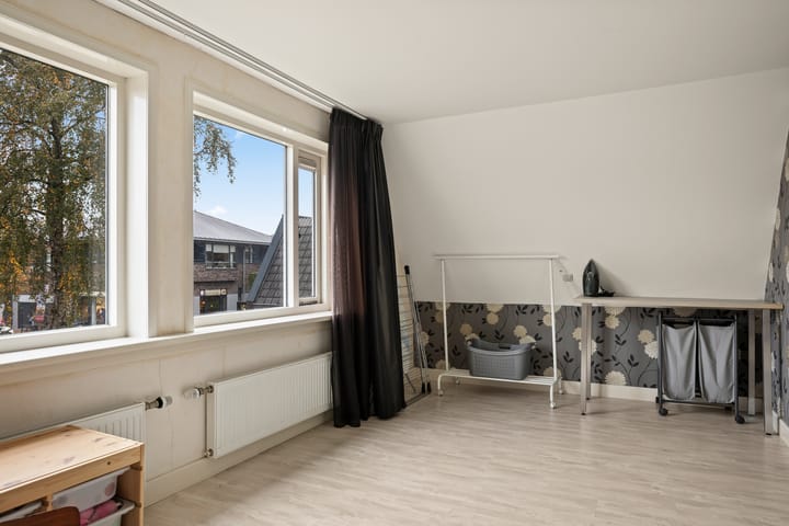 Photo 36 of Hoofdstraat 65