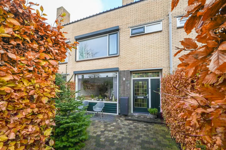 Photo 4 of Lijsterlaan 136