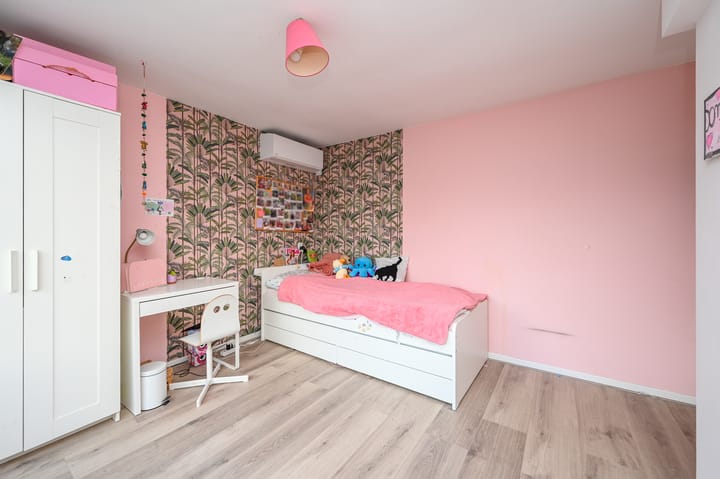 Photo 34 of Lijsterlaan 136