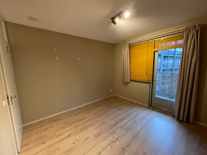 Photo 12 of Borneostraat 4-F