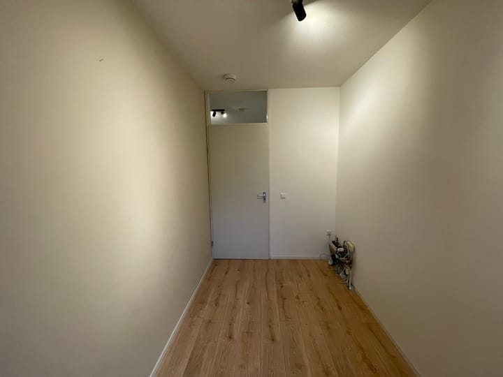 Photo 14 of Borneostraat 4-F