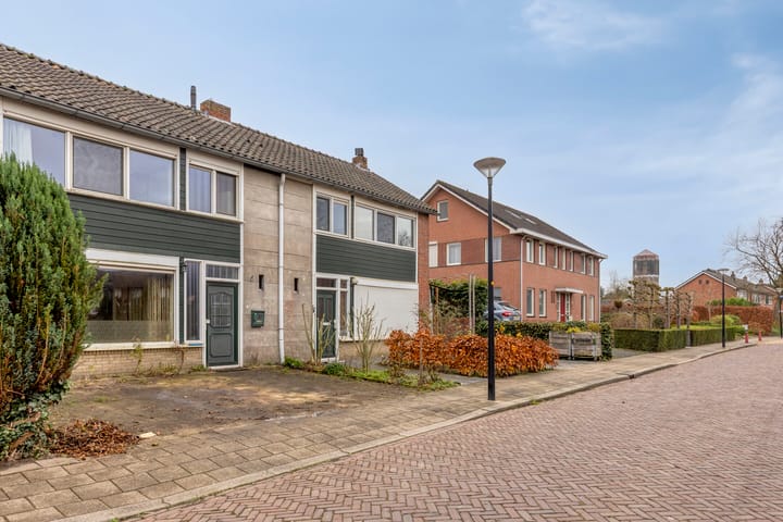 Photo 2 of Hazelderstraat 39