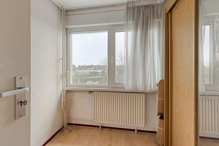 Photo 14 of Hazelderstraat 39