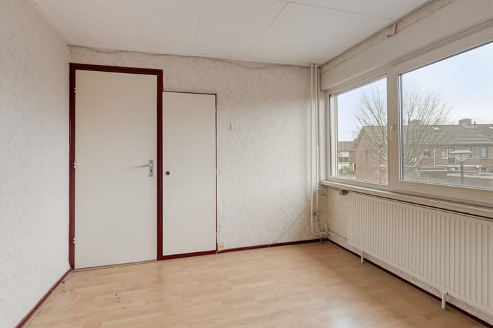 Photo 16 of Hazelderstraat 39