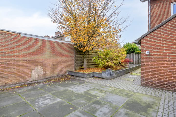 Foto 34 van van Nispenstraat 98