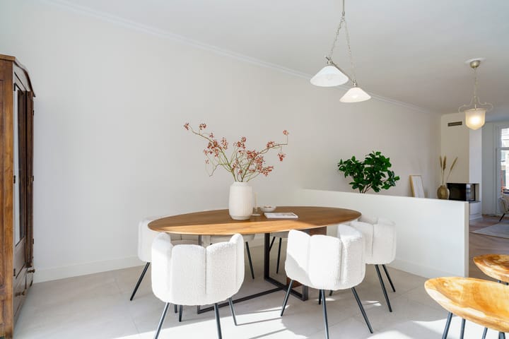 Photo 11 of Van Eeghenstraat 55-A