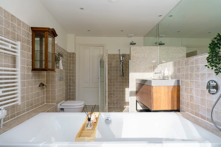 Photo 15 of Van Eeghenstraat 55-A