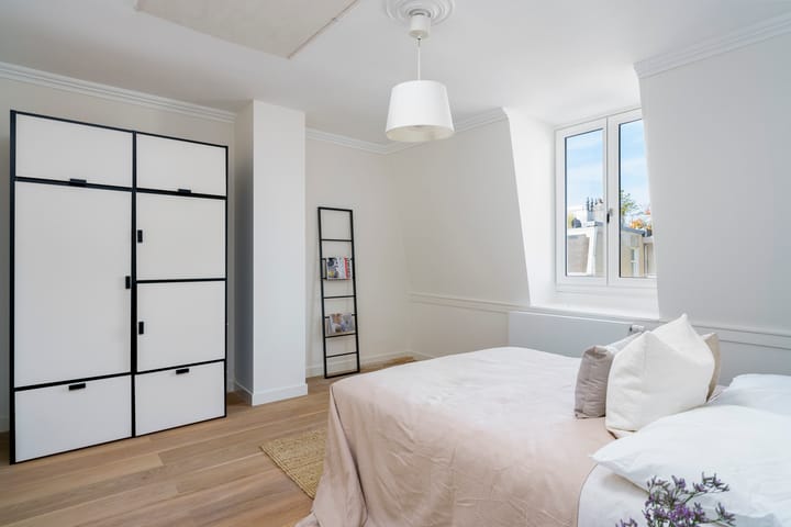 Photo 19 of Van Eeghenstraat 55-A