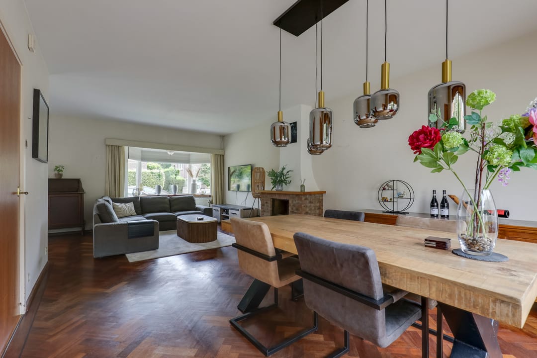 Photo 2 of Vondellaan 11